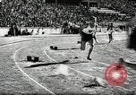Immagine di Atletica leggera Berlino Germania, 1943, secondo 35 filmato di repertorio 65675034442