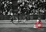 Immagine di Atletica leggera Berlino Germania, 1943, secondo 42 filmato di repertorio 65675034442