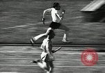 Immagine di Atletica leggera Berlino Germania, 1943, secondo 55 filmato di repertorio 65675034442