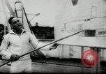 Standbild Deutsches U-Boot Matrosen in Zweiten Weltkrieg Deutschland, 1942, aus Sekunde 23 historischem Filmmaterial Videoclip 65675034448