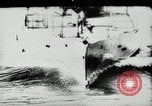Standbild Deutsches U-Boot Matrosen in Zweiten Weltkrieg Deutschland, 1942, aus Sekunde 35 historischem Filmmaterial Videoclip 65675034448