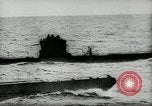 Standbild Deutsches U-Boot Matrosen in Zweiten Weltkrieg Deutschland, 1942, aus Sekunde 41 historischem Filmmaterial Videoclip 65675034448