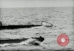 Standbild Deutsches U-Boot Matrosen in Zweiten Weltkrieg Deutschland, 1942, aus Sekunde 44 historischem Filmmaterial Videoclip 65675034448