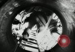Standbild Deutsches U-Boot Matrosen in Zweiten Weltkrieg Deutschland, 1942, aus Sekunde 47 historischem Filmmaterial Videoclip 65675034448