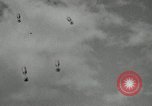 Image des charges de profondeur Allemagne, 1942, de la seconde 17 séquences d'archives historiques vidéo 65675034450