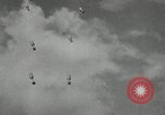Image des charges de profondeur Allemagne, 1942, de la seconde 18 séquences d'archives historiques vidéo 65675034450