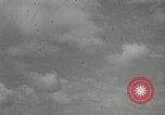 Image des charges de profondeur Allemagne, 1942, de la seconde 43 séquences d'archives historiques vidéo 65675034450