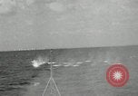 Image des charges de profondeur Allemagne, 1942, de la seconde 60 séquences d'archives historiques vidéo 65675034450