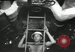 Standbild italienische U-Boot Angriffe amerikanischer Frachter Zweiten Weltkrieg Mittelmeer, 1943, aus Sekunde 17 historischem Filmmaterial Videoclip 65675034454