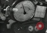 Standbild italienische U-Boot Angriffe amerikanischer Frachter Zweiten Weltkrieg Mittelmeer, 1943, aus Sekunde 34 historischem Filmmaterial Videoclip 65675034454