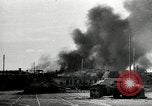 Standbild Deutsche Infanterie Angriff Stalingrad und Leningrad Russland, 1943, aus Sekunde 7 historischem Filmmaterial Videoclip 65675034455