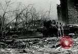 Standbild Deutsche Infanterie Angriff Stalingrad und Leningrad Russland, 1943, aus Sekunde 10 historischem Filmmaterial Videoclip 65675034455