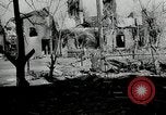 Standbild Deutsche Infanterie Angriff Stalingrad und Leningrad Russland, 1943, aus Sekunde 13 historischem Filmmaterial Videoclip 65675034455