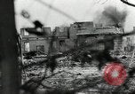 Standbild Deutsche Infanterie Angriff Stalingrad und Leningrad Russland, 1943, aus Sekunde 25 historischem Filmmaterial Videoclip 65675034455