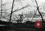 Standbild Deutsche Infanterie Angriff Stalingrad und Leningrad Russland, 1943, aus Sekunde 31 historischem Filmmaterial Videoclip 65675034455
