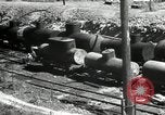 Standbild Deutsche Infanterie Angriff Stalingrad und Leningrad Russland, 1943, aus Sekunde 35 historischem Filmmaterial Videoclip 65675034455