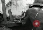 Standbild Deutsche Infanterie Angriff Stalingrad und Leningrad Russland, 1943, aus Sekunde 39 historischem Filmmaterial Videoclip 65675034455