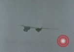 Standbild MX-324 Flugzeuge Harper Dry Lake California USA, 1944, aus Sekunde 47 historischem Filmmaterial Videoclip 65675034457