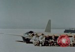 Standbild MX-324 Flying wing aircraft Harper Dry Lake California USA, 1944, aus Sekunde 36 historischem Filmmaterial Videoclip 65675034458