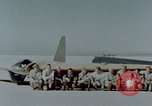 Standbild MX-324 Flying wing aircraft Harper Dry Lake California USA, 1944, aus Sekunde 39 historischem Filmmaterial Videoclip 65675034458