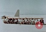 Standbild MX-324 Flying wing aircraft Harper Dry Lake California USA, 1944, aus Sekunde 52 historischem Filmmaterial Videoclip 65675034458