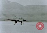 Standbild XP-56 Flugzeuge Harper Dry Lake California USA, 1944, aus Sekunde 18 historischem Filmmaterial Videoclip 65675034459
