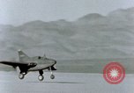 Standbild XP-56 Flugzeuge Harper Dry Lake California USA, 1944, aus Sekunde 19 historischem Filmmaterial Videoclip 65675034459