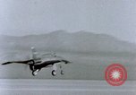 Standbild XP-56 Flugzeuge Harper Dry Lake California USA, 1944, aus Sekunde 24 historischem Filmmaterial Videoclip 65675034459