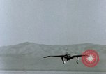 Standbild XP-56 Flugzeuge Harper Dry Lake California USA, 1944, aus Sekunde 26 historischem Filmmaterial Videoclip 65675034459