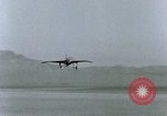 Standbild XP-56 Flugzeuge Harper Dry Lake California USA, 1944, aus Sekunde 29 historischem Filmmaterial Videoclip 65675034459