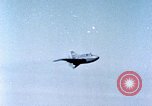 Standbild XP-56 Flugzeuge Harper Dry Lake California USA, 1944, aus Sekunde 9 historischem Filmmaterial Videoclip 65675034460