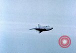 Standbild XP-56 Flugzeuge Harper Dry Lake California USA, 1944, aus Sekunde 32 historischem Filmmaterial Videoclip 65675034460