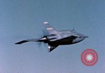 Standbild XP-56 Flugzeuge Harper Dry Lake California USA, 1944, aus Sekunde 56 historischem Filmmaterial Videoclip 65675034460
