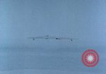 Standbild N-9M-Flugzeug Harper Dry Lake California USA, 1944, aus Sekunde 12 historischem Filmmaterial Videoclip 65675034461