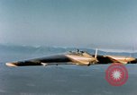 Standbild N-9M-Flugzeug Harper Dry Lake California USA, 1944, aus Sekunde 53 historischem Filmmaterial Videoclip 65675034462