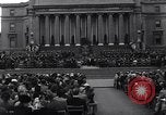Standbild Menschen während der Andacht New York United States USA, 1948, aus Sekunde 10 historischem Filmmaterial Videoclip 65675034484