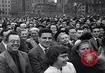 Standbild Menschen während der Andacht New York United States USA, 1948, aus Sekunde 18 historischem Filmmaterial Videoclip 65675034484