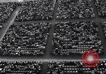 Standbild Menschen während der Andacht New York United States USA, 1948, aus Sekunde 27 historischem Filmmaterial Videoclip 65675034484