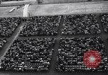 Standbild Menschen während der Andacht New York United States USA, 1948, aus Sekunde 30 historischem Filmmaterial Videoclip 65675034484