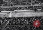 Standbild Menschen während der Andacht New York United States USA, 1948, aus Sekunde 34 historischem Filmmaterial Videoclip 65675034484