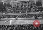 Standbild Menschen während der Andacht New York United States USA, 1948, aus Sekunde 36 historischem Filmmaterial Videoclip 65675034484