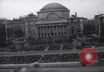 Standbild Menschen während der Andacht New York United States USA, 1948, aus Sekunde 42 historischem Filmmaterial Videoclip 65675034484