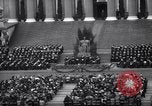 Standbild Menschen während der Andacht New York United States USA, 1948, aus Sekunde 61 historischem Filmmaterial Videoclip 65675034484