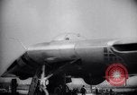 Standbild XB-35 Nurflügler-Flugzeugtest California United States USA, 1946, aus Sekunde 39 historischem Filmmaterial Videoclip 65675034485