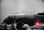Standbild XB-35 Nurflügler-Flugzeugtest California United States USA, 1946, aus Sekunde 41 historischem Filmmaterial Videoclip 65675034485