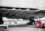 Standbild XB-35 Nurflügler-Flugzeugtest California United States USA, 1946, aus Sekunde 46 historischem Filmmaterial Videoclip 65675034485