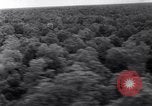 Standbild Nelson Rockefeller New Guinea, 1961, aus Sekunde 22 historischem Filmmaterial Videoclip 65675034494