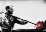 Standbild Nelson Rockefeller New Guinea, 1961, aus Sekunde 34 historischem Filmmaterial Videoclip 65675034494