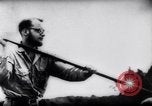 Standbild Nelson Rockefeller New Guinea, 1961, aus Sekunde 36 historischem Filmmaterial Videoclip 65675034494
