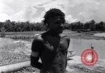 Standbild Nelson Rockefeller New Guinea, 1961, aus Sekunde 45 historischem Filmmaterial Videoclip 65675034494